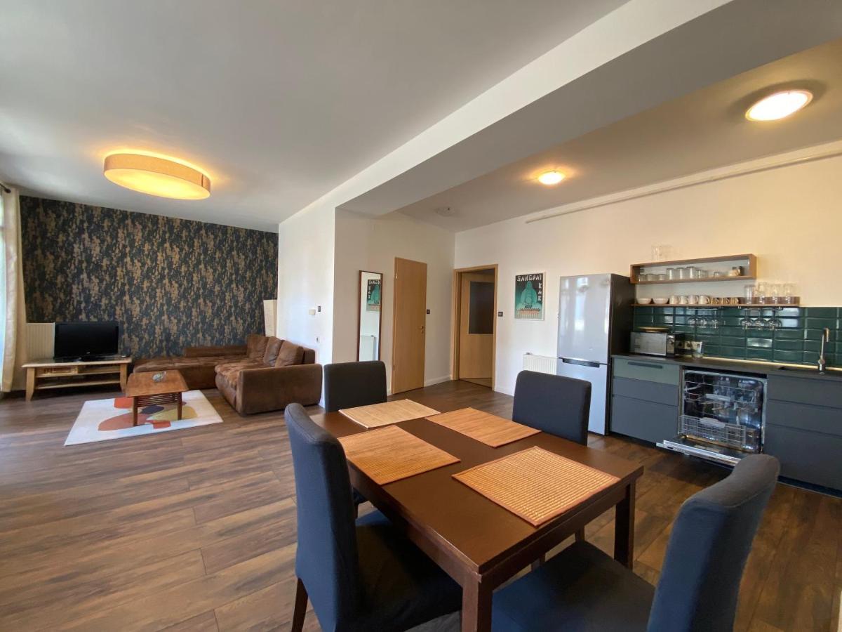 2 Bedroom 107 M2 Loft With Balcony Budapest Exterior foto